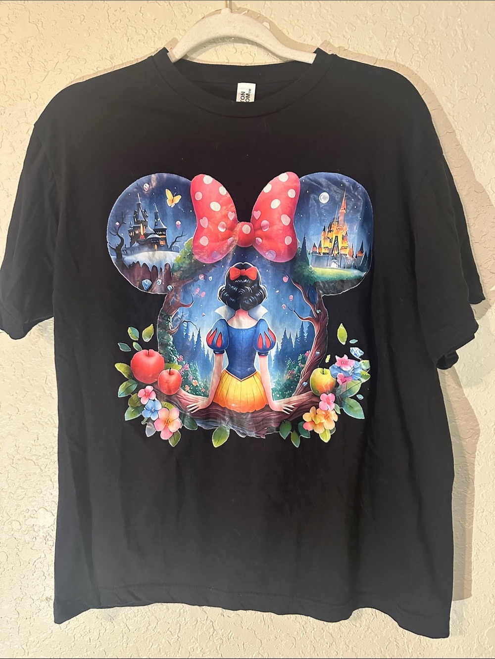 Snow White black t shirt 5